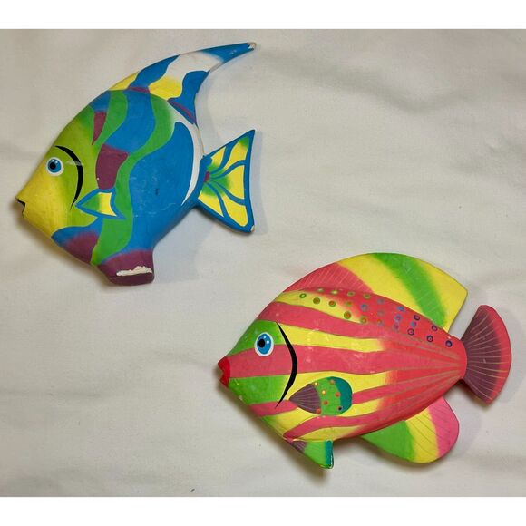 2 Vintage Hand-Painted Whimsical Bright Tropical Paper Resin Fish Figurines - Picture 4 of 7